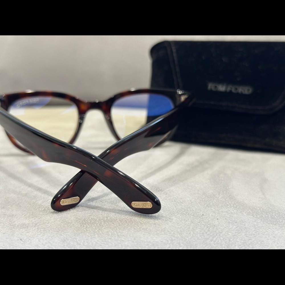 Dark Brown Tom Ford N13